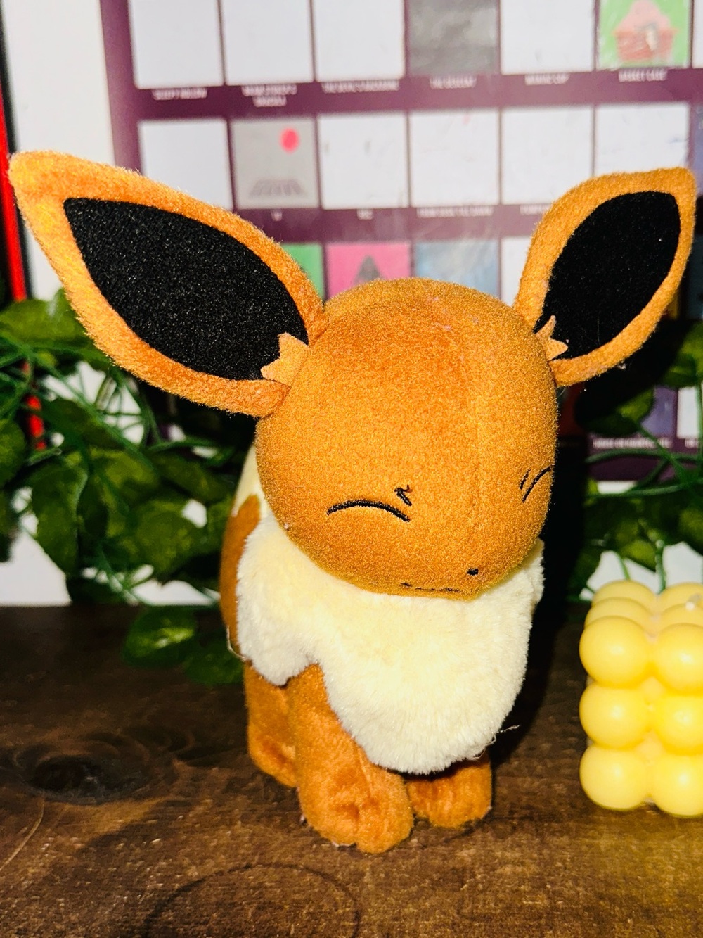 Pokemon Eevee TOMY Pokémon Plush